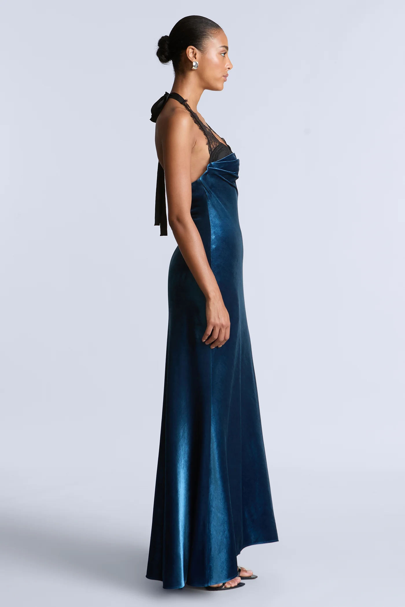 Lace Velvet Gown - Builderot