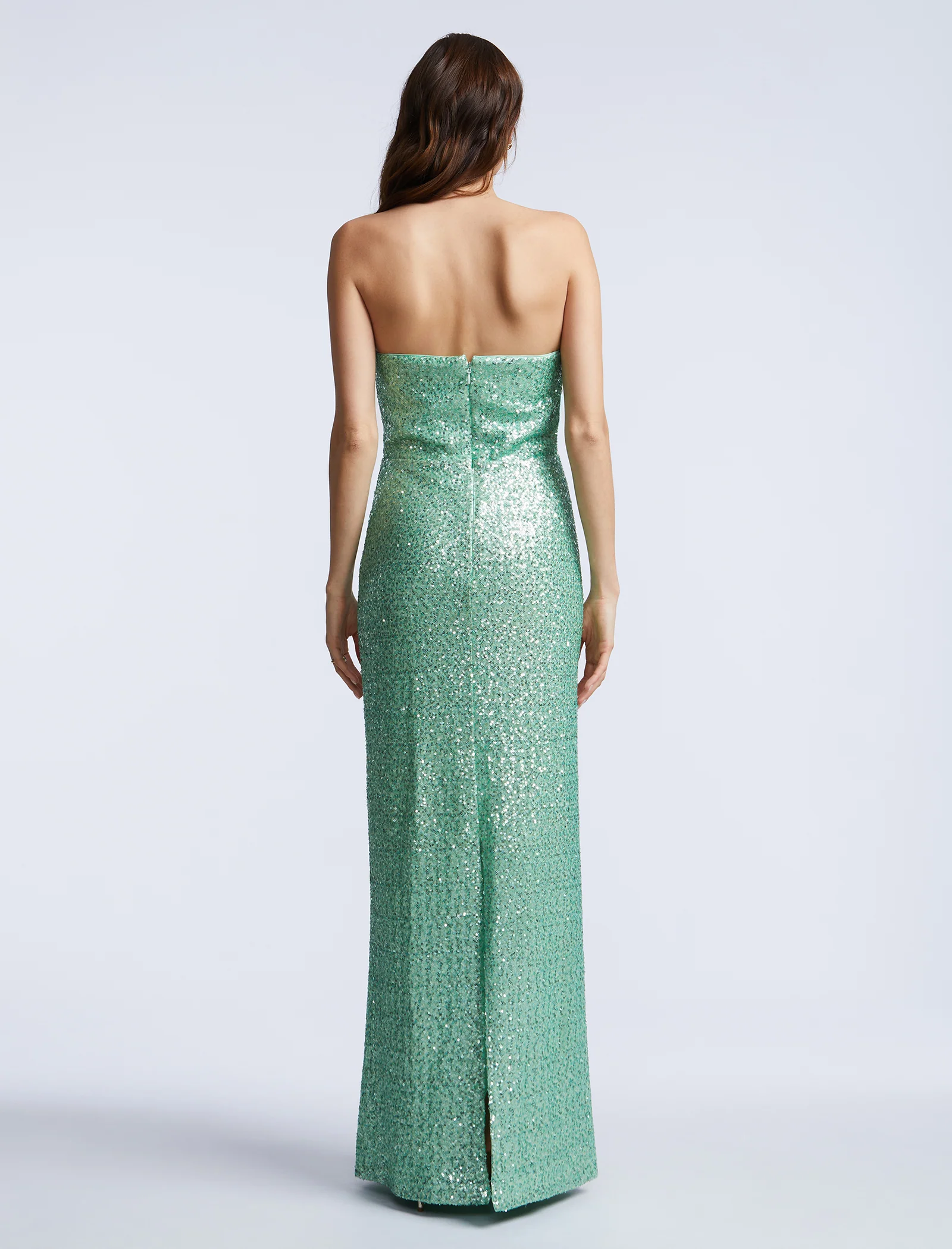 Plunging U Neckline Gown - Builderot