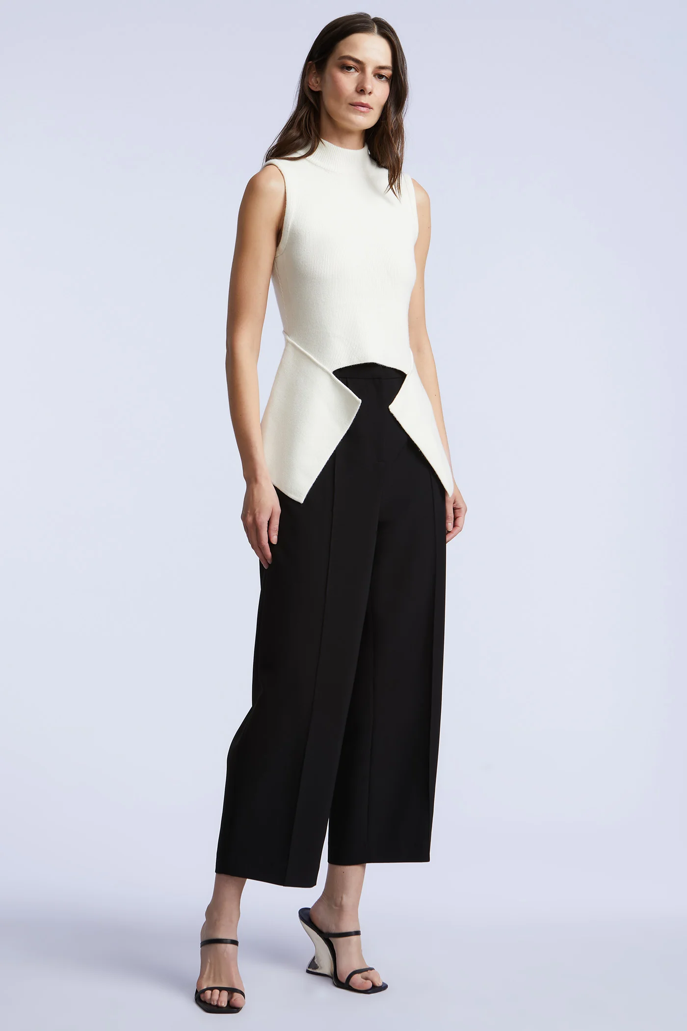 Rhea Sweater - Builderot