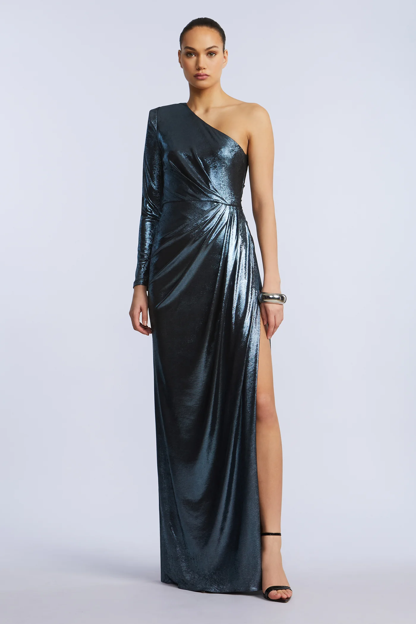 Strong Shoulder Gown - Builderot