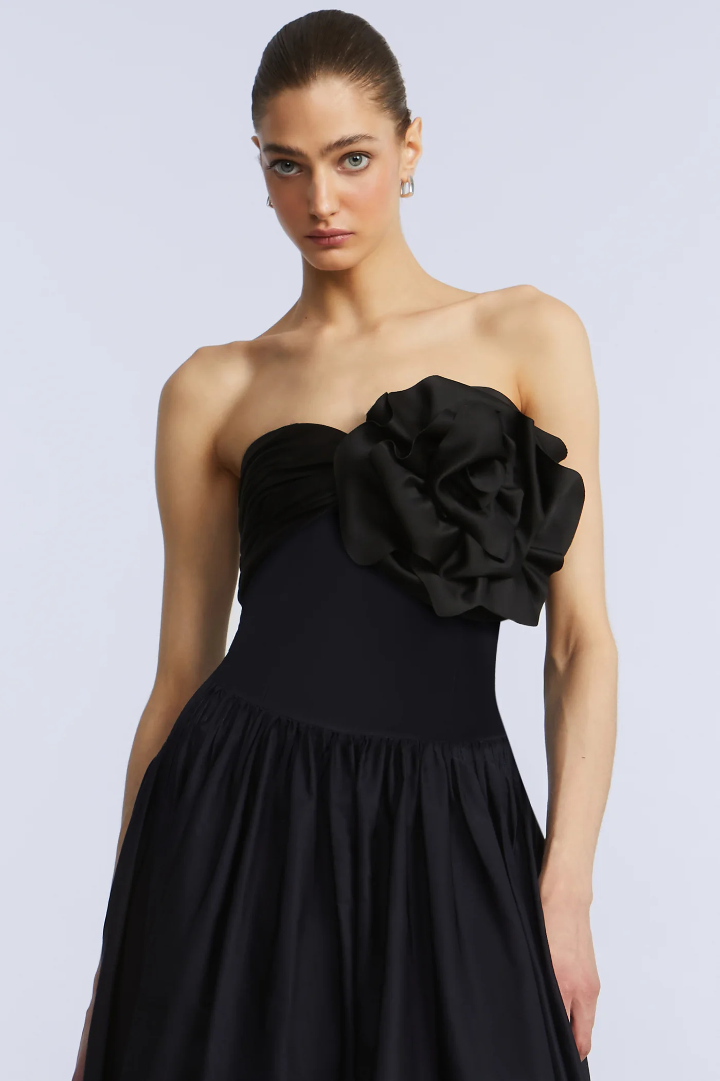 High Low Gown With Flower - Builderot