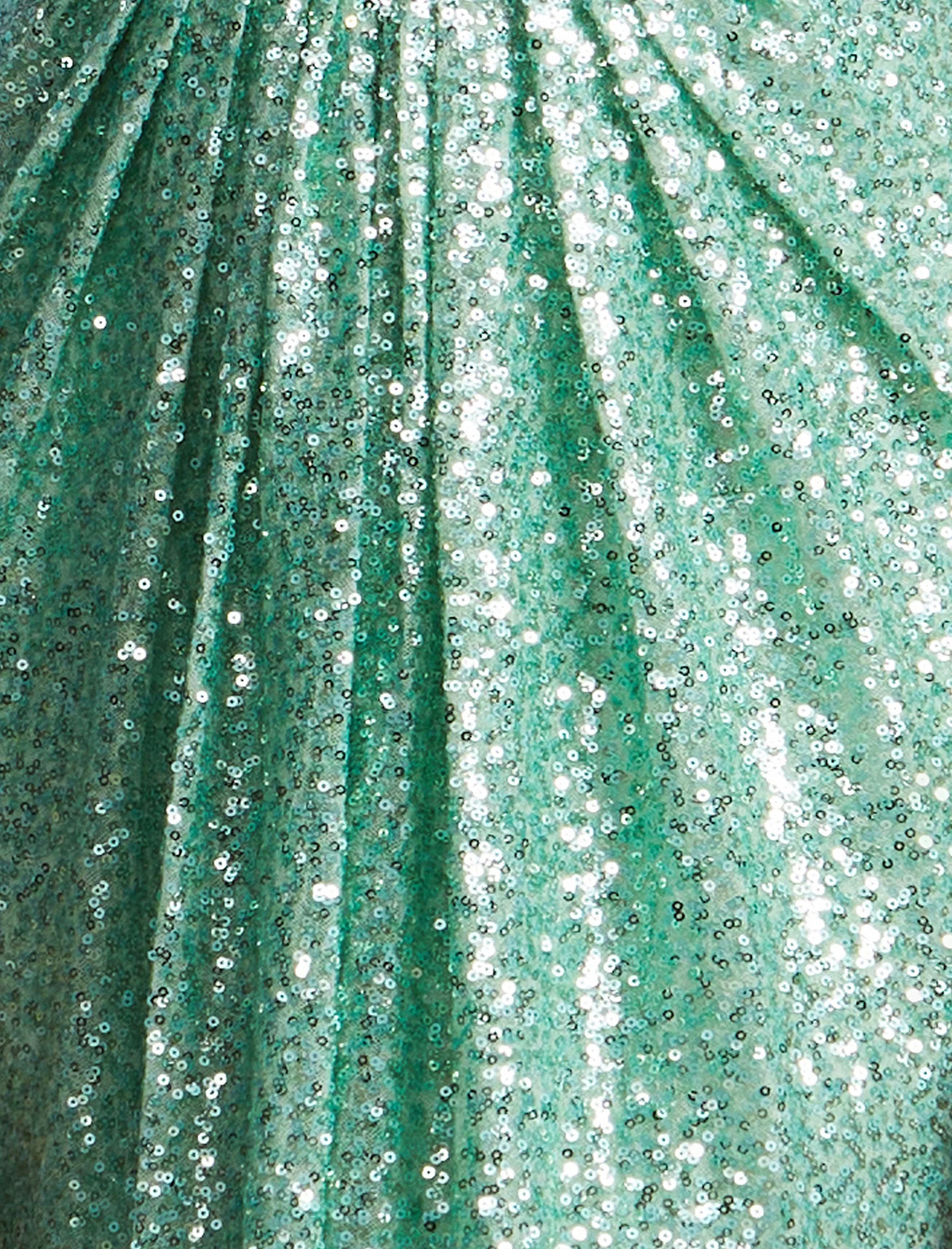 Plunging U Neckline Gown - Builderot